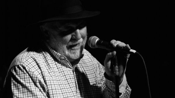 Derek Warfield and the Young Wolfe Tones